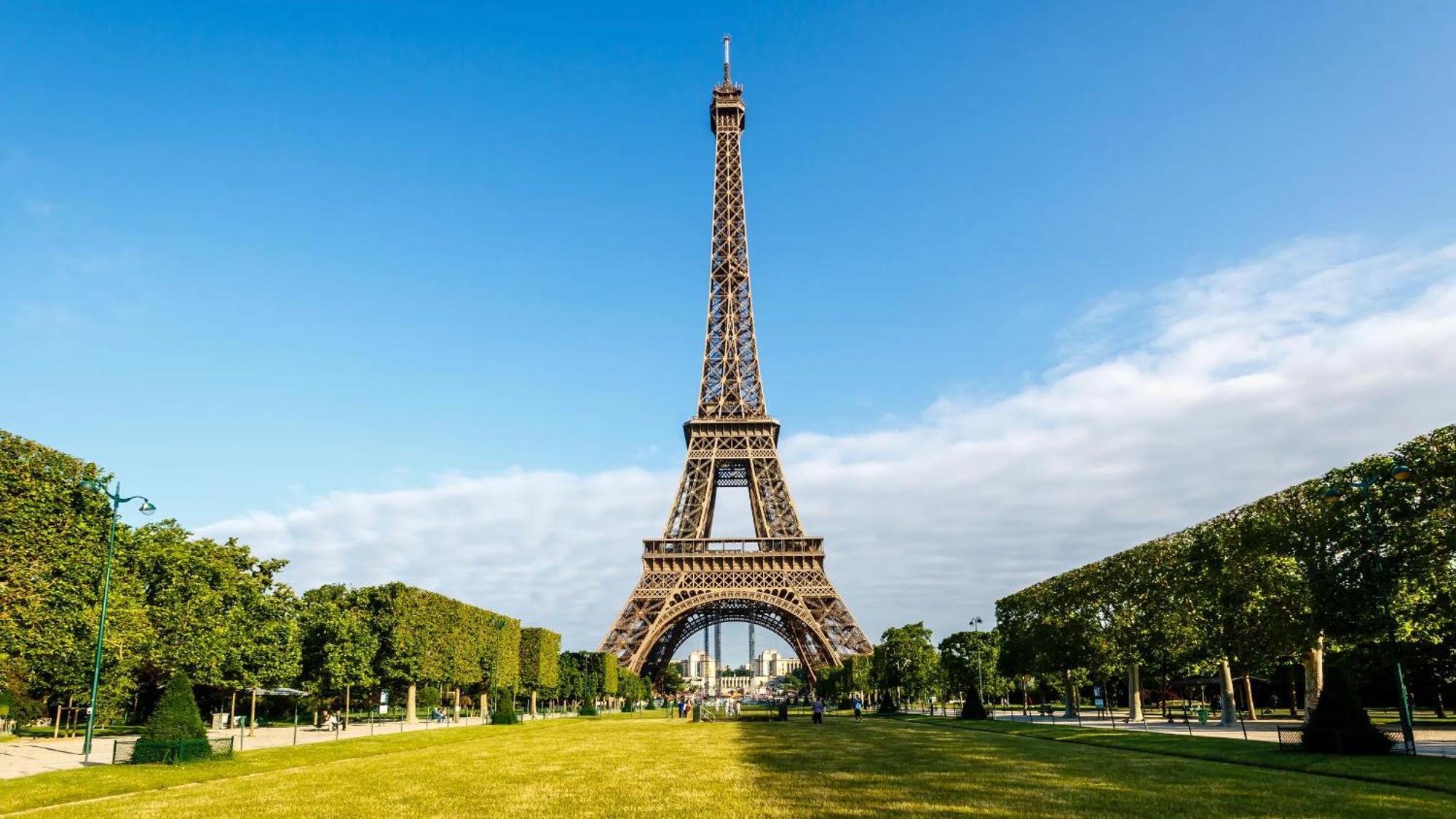 Apartment Near Eiffel Tower - Metro 6, 8, 12 *